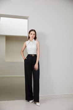 Toran Straight Side Pocket Burlap Floor Length Pants | MEAN BLVD Office Lady Pants With Pockets, Fitted Trousers For Office Wear, Formal Office Lady Trousers, Elegant Straight Dress Pants For Office, Elegant Business Casual Pantsuit With Long Pants, Elegant Straight-leg Dress Pants For Office, Elegant Straight Leg Dress Pants For Office, Formal Ankle-length Office Pants, Elegant Ankle-length Pants For Office Wear