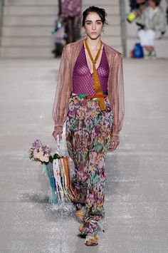 Catwalk Fashion, Vogue Paris, London Fashion Week, Milan Fashion Week, Missoni, Spring Summer Fashion, Fashion Collection