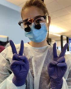 Dentist Career, Medical Inspiration, Medical Study, Medical Scrubs Outfit, Medical Photography, Surgical Gloves, Dentistry Student, Gas Mask Girl