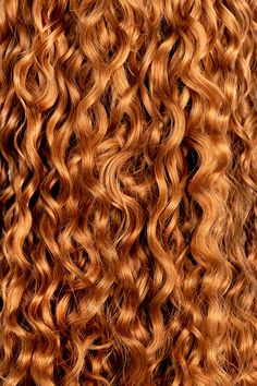 A medium red-brown shade with bright copper undertones that come through in the sunlight. Our Curly Style clip-ins are perfect for those with a 3B texture, in between a loose wave and curly texture. Our 110-gram set is specifically designed for those with a fine hair type and is great for adding some natural volume to your hair. You can also purchase two sets of 110g to mix and match textures, colors, and lengths. Weft Count Our 110 G weight set contains a total of 6 wefts: 2 Large Wefts measuri Curly Red Hair, Red Curly Hair, Curly Clip Ins, Long Hairstyle, Blonde Curly Hair, Bright Copper, Curly Hair Extensions, Trendy Hairstyle, Easy Hairstyle