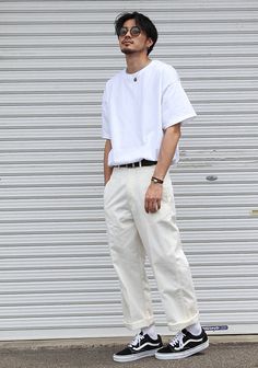 Japanese Street Fashion Men, Japanese Mens Fashion, Streetwear For Men, 90s Fashion Men, Mens Trendy Outfits, Street Style Outfits Men, Mens Casual Dress Outfits, Men Stylish Dress, Vans Style