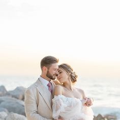 Florida & Destination Wedding Photographer | Lindsay Pinto on Instagram: "Key West sunsets never disappoint! Living for this lighting. 😍 

•
•
•
•
•
•
#keywestphotographer #keywestweddings #keywestweddingphotographer #tampaweddingphotographer #tampaweddingphotography #tampabay #tampaflorida #destinationweddingphotographer #floridakeys #floridaweddings #islamoradaweddings #sunsetkeyweddingphotographer #sunsetkey #theykeys #tampaengagementphotographer #floridaphotographer #weddinginspo #floridaweddings" Key West Sunset, Florida Destination Wedding, Key West Wedding, Destin Florida Wedding, Flo Rida, Tampa Florida, Florida Keys, Key West, Engagement Photographer