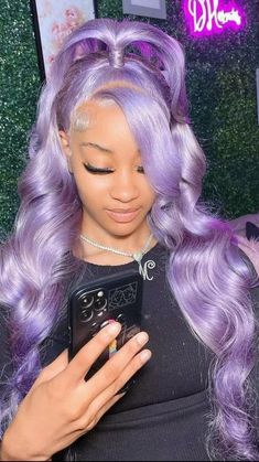 Lavender Wigs For Black Women, Lavender Hair Black Women, Purple Wigs Black Women, Purple Hair Black Women, Lavender Hair Ideas, Lavender Hair Color Ideas, Colour Hairstyles, 26 Birthday, Diy Hair Wig