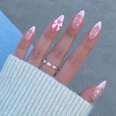 Pink Short Almond Acrylic Nails, Bow Acrylic Nails, Nails With Pearl, French Tip Press On Nails, Short Almond, Almond Nails Designs, Pearl Nails, Almond Acrylic Nails, Nails For Kids