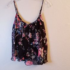 Express Cottagecore Size Xs Sheer Floral Multi Colors Black-Pink-Green-White 100% Polyester The Straps Are Adjustable Feminine, Comfortable And Flowy Adjustable Spaghetti Straps Crop Top. (New Without Tags) Casual Pink Floral Print Tank Top, Casual Pink Tank Top With Floral Print, Black Peasant Top, Flare Blouse, Flowy Crop Top, Plaid Crochet, Spaghetti Strap Crop Top, Red Cardigan, Black And White Blouse