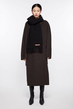 Fringed scarf is crafted from midweight wool with a soft hand-feel, detailed with a pink Acne Studios label. FN-UX-SCAR000217 Fleece Skirt, Black Scarf, Fringe Scarf, Black Fringe, Soft Hands, Citizens Of Humanity, Wool Scarf, Soft Hand, Scarf Shawl