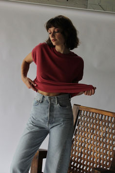 The distinct details of the Ease Tee elevate the style of a classic piece. Whether worn as a layer or on its own, this soft low gauge knit cotton has a perfectly worn-in look and feel. Featuring a dropped shoulder dolman sleeve and relaxed fit. Slouchy Summer Loungewear Tops, Versatile Oversized T-shirt For Everyday, Relaxed Fit Shirttail Hem Top, Relaxed Fit Tops With Shirttail Hem, Relaxed Fit Top With Shirttail Hem, Effortless Relaxed Fit Top With Shirttail Hem, Slouchy Relaxed Summer Tops, Slouchy Relaxed Tops For Summer, Relaxed Slouchy Tops For Summer