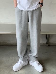 Gris Claro  Collar  Tela Liso Pierna ancha Embellished No-Elástico Grey Sweatpants Outfit Men, White Sweatshirt Outfit, Gray Sweatpants Outfit, Grey Pants Outfit, Grey Pants Men, Best Joggers, Men Sweatpants, Jogger Pants Outfit