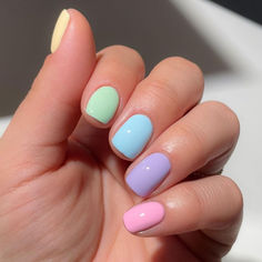 Pastel perfection 🌈 We’re loving this spring skittle mani by @ellzabethm. 

Swipe for shade names. ➡️

Shades:
Blinded by the Ring Light ⭐
That’s Hula-rious! 🌴
It’s a Boy! 🧢 
Polly Want a Lacquer? 🦜
Mod About You 🎀 Pastel Nails Multicolor, Summer Pastel Nails Short, Kids Spring Nails, Dip Nails For Summer, Pastel Gel Nails Short, Cute Summer Dip Nails, Multicolor Nails Summer, Kids Summer Nails, Nail Designs Kids