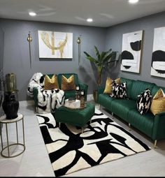 Green Black And White Living Room, Emerald Green Living Room, Glam Rooms, Green Sofa Living Room, Green Living Room Decor, Black Living, Green Living Room