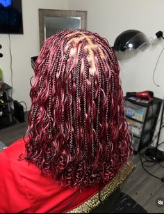 Burgundy Boho Braids Bob, Burgundy Protective Hairstyles, Red Boho Knotless Braids Bob, Red Boho Bob Knotless Braids, Short Burgundy Braids, Burgundy Boho Knotless Braids Bob, Burgundy Braided Hairstyles, Red Bob Braids, Red Short Braids