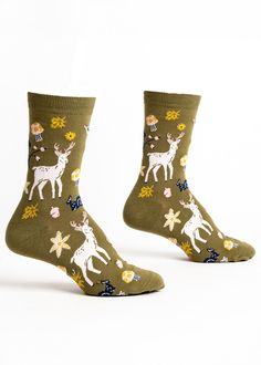 Green crew socks for women with an allover pattern of deer, mushrooms, and flowers. Solmate Socks, Food Socks, Bamboo Gifts, Deer Forest, Sock Lovers, White Deer, Deer Pattern, Green Backdrops