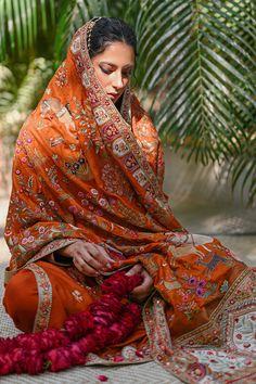 Simple Suits, Sania Maskatiya, Website Features, Celebrity Makeup, How To Dye Fabric, Wedding Outfits, Raw Silk, Co Ord, Online Branding