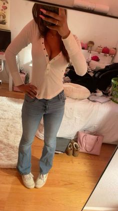 Cute Long Sleeve Outfits, The Nerve, Downtown Outfits, Casual Preppy Outfits, Outfit Inspo Casual, Mini Short, Simple Trendy Outfits, Pantalon Large, Cute Everyday Outfits