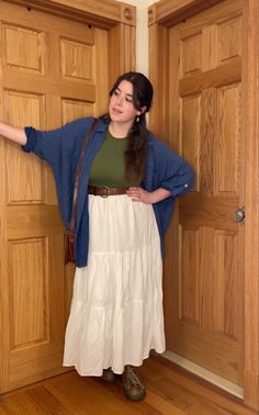 Plus Size Western Dresses, Black Outfit Plus Size, Park Ootd, Plus Size Dressing, Plus Size Western, Plus Size Long Skirts, Long Skirt Outfits, Maxi Skirt Outfits, Curvy Outfits