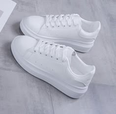 Snickers Shoes, Snicker Shoes, Cute Casual Shoes, Trendy Shoes Sneakers, Preppy Shoes, Cute Shoes Heels, Shoes Outfit Fashion, White Sneakers Women