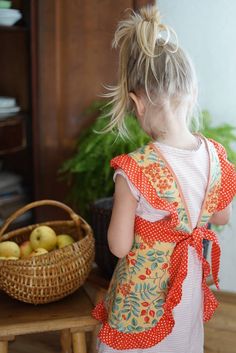 Girly, bright colored apron made for little misses to create playful and beautiful memories in kitchen! This apron is a unique,  handmade item made from vintage fabric using retro apron pattern.  Items are made in limited amount. Item in picture might slightly differ from actual piece due to fabric print and pattern placement on it. For checking the actual desired item, feel free to contact me before ordering. NOTE: Size 98.-104. for age 3- 4y. Size 110.- 116. for age 5- 6y. Size 122.-128. for a Retro Apron Patterns, Ruffled Apron, Rowan Berries, Ruffle Apron, Print And Pattern, Play Food Set, Apron Pattern, Retro Apron, Aprons Patterns