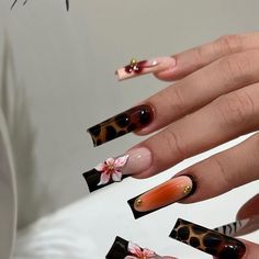 Nail Asthetic Idea, Nail Types Acrylics, Dark Ethereal Nails, Cute Nail Acrylic Designs, Gel Flower Nail Designs, Nails Ideas 2024, Cute Fall Nails Acrylic, Cute Short Nails Acrylic, Extra Short Square Nails