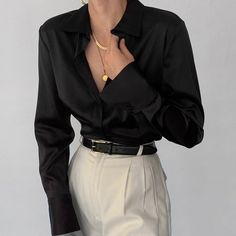 Black And White Suit Aesthetic, Chic Black Top With Lapel Collar, Black Tops With Lapel Collar, Vamp Goth, Office Tops, Lady Office, Levi Mikasa, Satin Bluse, Wide Leg Dress Pants