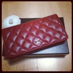 Chanel A31509 classic long lambskin wallet in 81665 red Continental Wallet, Red