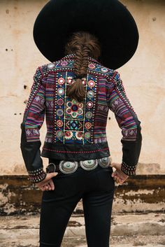 Comparte mi estilo Female Mariachi, Mexican Jacket, Cowgirl Dresses, Festival Trends, Double D Ranch, Fashion Grunge, Cowgirl Chic, Mode Boho