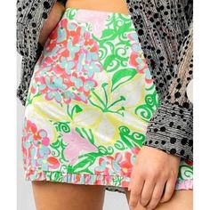 Lilly Pulitzer Resort Mariposa Callie Mini Skirt Ruffle Hem Floral Size 10. Condition Is New With Tags. Casual Green Printed Skirt, Trendy Ruffled Skort For Spring, Multicolor Floral Print Bottoms For Brunch, Multicolor Tiered Skort For Summer, Spring Green Skort With Ruffles, Green Ruffled Skort For Spring, Spring Beach Floral Print Skort, Green Ruffled Mini Skort, Green Ruffled Skirted Skort