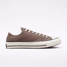 Find Converse Mens Chuck 70 Seasonal Color Desert Cargo A00756c M 6 - 9.5 Takse on eBay in the category Clothing, Shoes & Accessories>Men>Men's Shoes>Athletic Shoes. Converse 70s Low, Converse 70s, Converse Style, New Converse, Converse Chuck 70, Brown Style, Chuck 70, Womens Converse, It's Hard