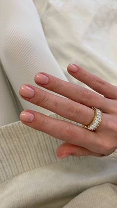 not my pic Neutral Gel Polish, Nail Ideas 2022, Clean Girl Nails, Short Summer Nails, Girl Nails, Minimal Nails, Trendy Nail, Pastel Nails