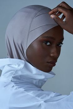 Criss–Cross Sport Hijab - Smoke Haute Hijab, Sports Hijab, Casual Trends, Fit Back, Light Pull, Sports Models, High Intensity Workout, Dark Skin Women, Volume Hair