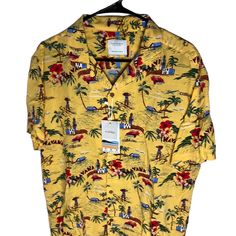 Cactus Man Havana Cuba Hawaiian Tropical Shirt Men’s Size Xl Eco Viscose Length: Approximately 29 Inches Pit To Pit: Approximately 23.5 Inches Elevate Your Style With This Vibrant Cactus Man Havana Cuba Hawaiian Tropical Shirt. Made From Eco-Viscose Material, This Button-Up Shirt Is Perfect For Any Occasion, Whether It's A Travel Adventure, Party Or Casual Day Out. The Spread Collar, Short Sleeves, And Button Closure Offer A Comfortable Fit, While The Accents Add A Touch Of Sophistication. The S Yellow Hawaiian Shirt With Graphic Print, Relaxed Fit Yellow Printed Hawaiian Shirt, Yellow Relaxed Fit Hawaiian Shirt, Yellow Printed Camp Shirt For Vacation, Yellow Hawaiian Cotton Top, Yellow Printed Shirt For Vacation, Yellow Hawaiian Camp Shirt With Camp Collar, Yellow Hawaiian Shirt With Camp Collar For Vacation, Yellow Cotton Hawaiian Shirt With Camp Collar