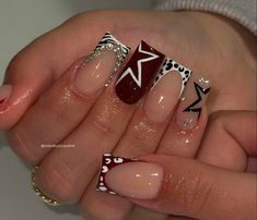 Y2k Nails Short Red, Short Square Red Nail Designs, Short Square Nail Designs Trending Now, Square Acrylic Nails New Years, Short Black And Red Nails, Red And Black Short Nails, Red Square Acrylic Nails, Black And Red Nails, Practice Nails