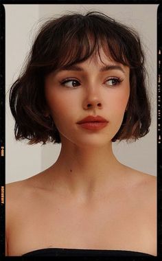 Belleza, cabello, cortes, colores, coloración, mechas, tendencias 2022. French Bob, Trendy Hairstyle, Haircut Inspiration, Shot Hair Styles, Trendy Hair Color, Penteado Cabelo Curto, Short Hair Haircuts