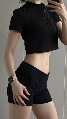 Kendall Jenner Ab Workout, Puff And Pass, Body Inspiration, Perfect Body, Creative Photos, Kpop Outfits, Healthy Body, Body Goals, Black Outfit