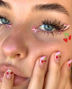 Pretty Photos Aesthetic, Hslot Makeup, Hslot Outfits, Sparkly Makeup, Eye Makeup Styles, Photos Aesthetic, Work Makeup