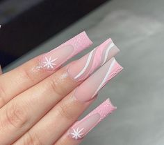 Baby Pink Christmas Nails, Light Pink Christmas Nails, Hot Pink Christmas Nails, Pink And White Christmas Nails, Pink Christmas Nails Acrylic, Christmas Nails Trendy, Pink And White Christmas, Nails Business