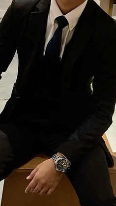 Man Suit Aesthetic, Mafia Man Aesthetic, Suit Aesthetic Male, Hot Businessman, Business Men Aesthetic, Fictional Men Aesthetic, Men In Suits Aesthetic, Mafia Men Aesthetic, Businessman Aesthetic