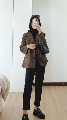 Office Attire Women Casual, Office Outfits Women Hijab, Office Wear Outfit, Outfit Ngampus, Office Attire Women, Hijab Simple, Casual Office Wear