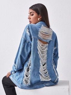 Cute denim jacket outfit ideas, including casual denim jacket outfit women, cute spring outfits for women, casual spring outfits and ripped denim jacket outfit aesthetic. If you’re looking for cute aesthetic outfits, casual outfits summer, cute summer outfits with denim jacket baddie or outfits with distressed denim jacket street styles, you should have a look at these! #denimjacket #denimjacketoutfit#outfitswithdenimjacket#springoutfits#summeroutfits#cuteoutfits#casualoutfits#rippeddenimjacket Ripped Denim Jacket, Moda Denim, Embroidered Denim Jacket, Denim Ideas