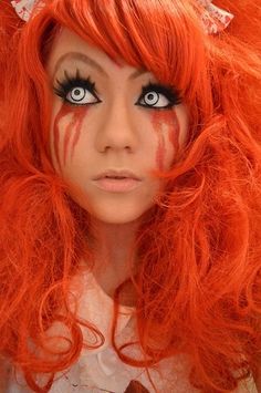 A quick and creepy halloween look! Creepy Doll Makeup, Halloween Glam, Creepy Doll, The Boogeyman, Halloween Costumes Makeup, Crazy Makeup