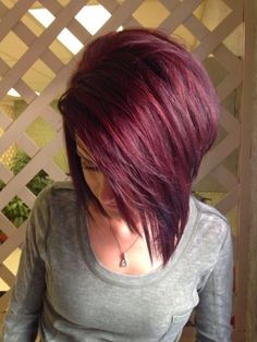 Mahogany Hair, Angled Bobs, Black Red Hair, Rambut Brunette, Red Heads, 2015 Hairstyles, Hair Styles 2017, Bob Hair