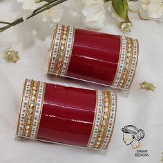 Inayat bridal chooda With touch of glittery bangles and kundan work Sizes in inches For any assistance, contact us on whatsapp Bridal Chooda Designs Latest, Chooda Designs Brides, Wedding Choora, Punjabi Choora, Bridal Chooda, Wedding Chura, Male Art Men, Sikh Bride, Bridal Lehenga Designs