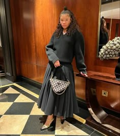 Sweater With A Skirt, Ways To Wear A Sweater, Sweaters And Skirts, Fashion Layering, Storm Reid, Perfect Fall Outfit, Classy Casual Outfits, Classy Casual, Modest Fashion Outfits