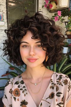 Short Haircuts Wavy Hair, Curly Bob Hair, Hairstyle Bob, Curly Haircut, Cute Curly Hairstyles, Haircuts For Wavy Hair, Hair Affair, Short Wavy Hair, Hair Ponytail Styles