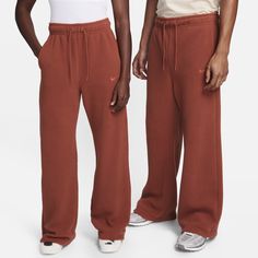 Keep your look elevated when temperatures drop. With added length and extra-plush high-loft fleece, these pants are loungewear you'll want to wear everywhere. Relaxed Fit Nike Joggers For Loungewear, Nike Sweatpants For Winter Loungewear, Nike Casual Pants For Winter, Nike Winter Sweatpants, Nike Casual Winter Pants, Nike Relaxed Fit Leisure Activewear, Nike Joggers For Fall Loungewear, Nike Comfortable Relaxed Fit Bottoms, Nike Comfortable Joggers For Loungewear