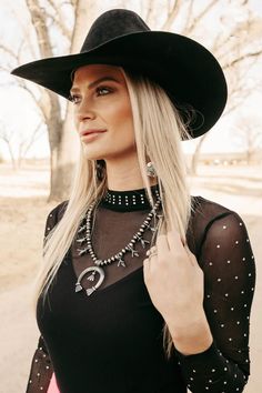 Get ready to wrangle your style with the Tribal Cowgal necklace! Featuring trendy faux pearls and a lucky silver horseshoe dangle, this unique piece will add a playful touch to any outfit. Perfect western jewelry for the rodeo, country music concert, festival or trip to Nashville with your best friends. So saddle up and add a touch of charm to your wardrobe with this must-have squash blossom style accessory. Yee-haw! Length 13" 3" adjustable chain Silver Squash Blossom Necklace, Navajo Pearls, Western Boutique, Buckles Fashion, Western Wear For Women, Yee Haw, Squash Blossom Necklace, Squash Blossom, Western Boho