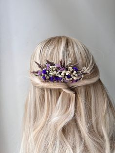 Purple bridal  accessory set. Hair comb (6x16 cm ) Bracelet (3x5 cm) Boutonnière (3x7 cm) Limonium|babies breath|Pampas grass DELIVERY:  Canada: 4-6 weeks Latvia: 1-5 business days United States: 7-12 days USPS service. Europe: 1-3 weeks Nature in me (Vita and Nadia) Dried Flower Hair Comb, Bridal Hair Accessory, Long Hair Wedding Styles, Flower Hair Comb, Wedding Accessory, Dream Wedding Ideas Dresses, Lavender Wedding, Event Flowers, Dried Floral