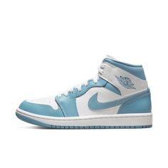 Style: Bq6472-141 Color: White/Worn Blue/Sail Gender: Womens Air Jordan 1 Mid Unc, Jordan 1 Mid Unc, Jordan 1 Mid Women, Logo Wings, Carolina Do Norte, Original Air Jordans, Dream Shoe, Womens Basketball Shoes, Jordan Model