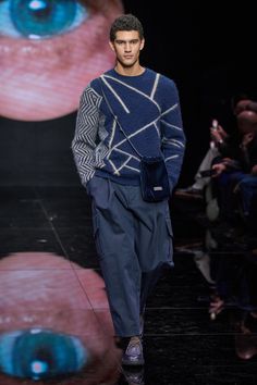 Giorgio Armani Fall 2024 Menswear Fashion Show | Vogue Menswear Runway, Guys Clothing Styles, Mens Fashion Fall, Knitwear Men