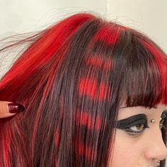 Dark Fun Colored Hair, Black And Red Alt Hair, Red Roots Black Hair Short, Red And Black Raccoon Hair, Red With Black Tips Hair, Red White And Black Hair, Red Racoon Tail Hair, Black And Red Hair Aesthetic, Red Raccoon Tail Hair