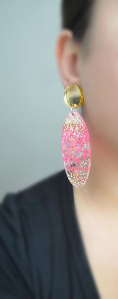 Gold Earring Pink Earring Statement Earring Abstract Art Pink Resin Earrings For Party, Trendy Pink Glitter Earrings, Pink Resin Drop Earrings, Pink Glitter Earrings, Pink Glitter Drop Earrings, Pink Glitter Resin Jewelry, Pink Earring, Beaded Jewelry Earrings, Flower Resin Jewelry